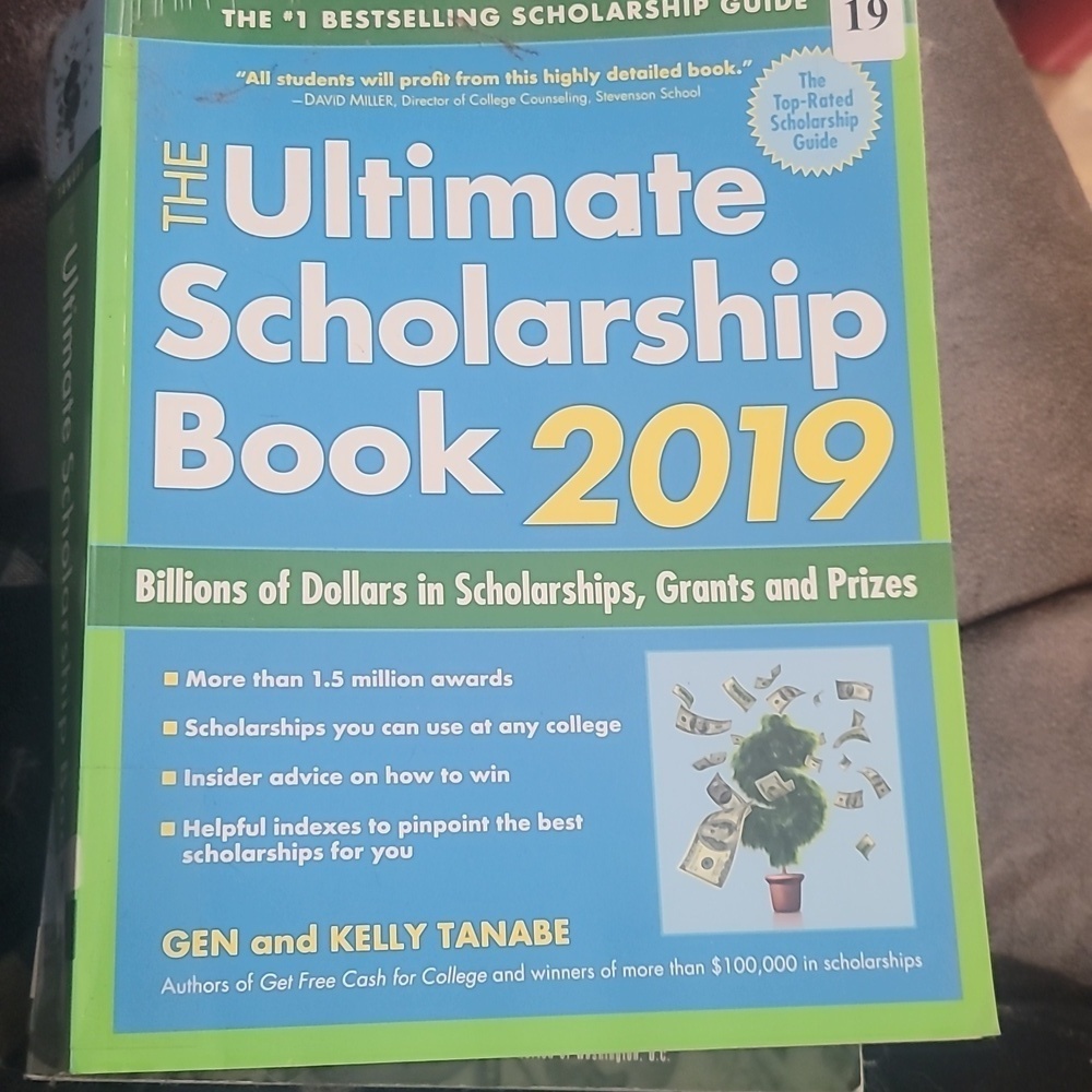 The ultimate scholarship book 2019 Gen Kelly Tanabe